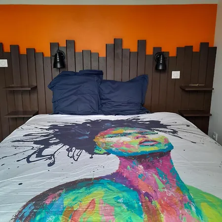 Quarto em Acomodações Particulares Paisible à La Campagne Sarrouilles